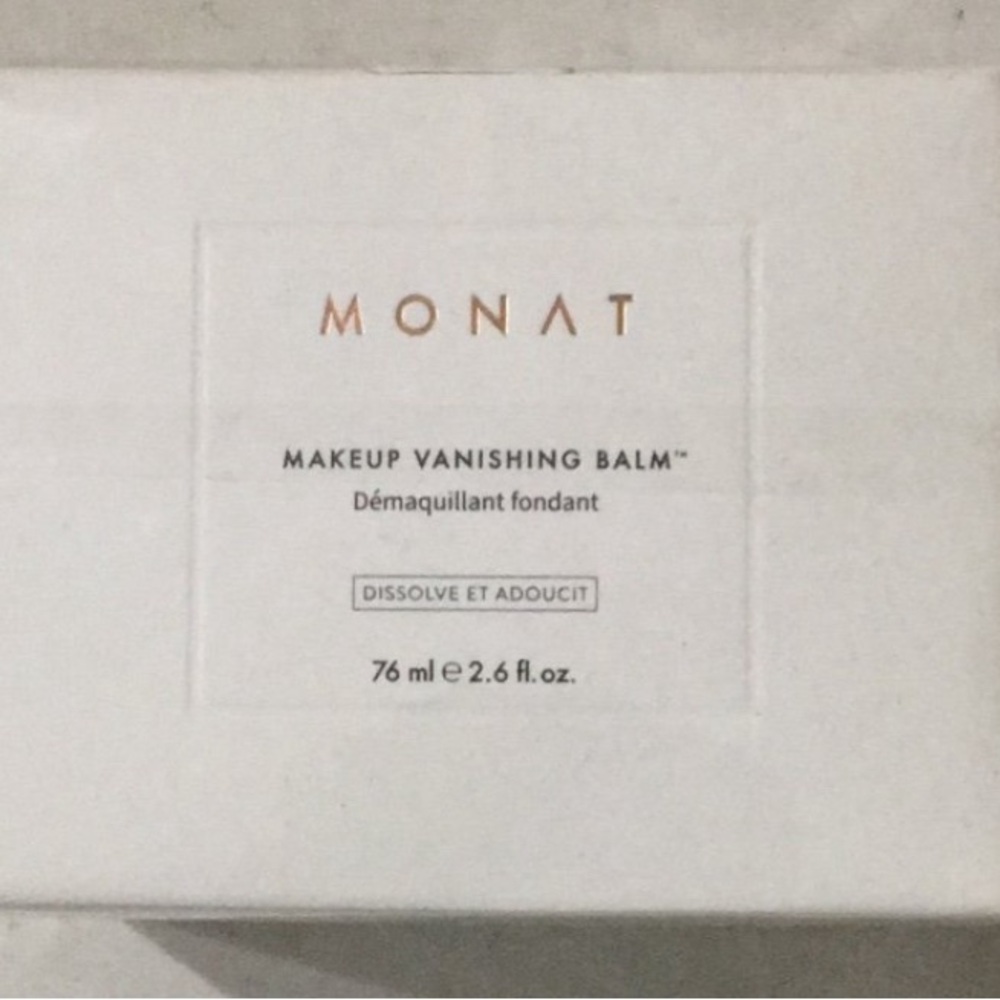 MAKEUP VANISHING BALM
Melting Makeup Remover with REJUVENIQE
